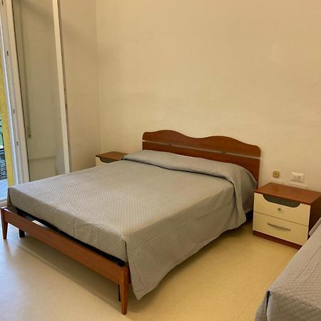 Appartamenti Sunrise Cattolica Pokoj fotografie
